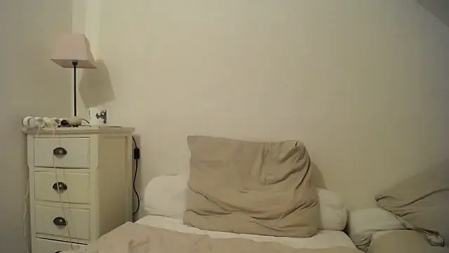 desirmiss1 online show from 12, 2, 2025