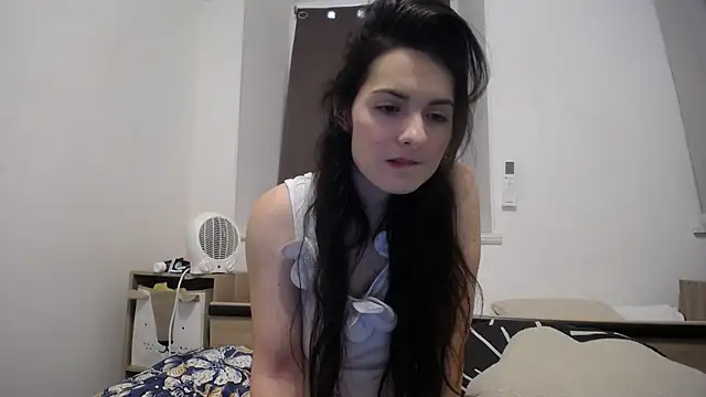 desirmiss1 online show from 16, 2, 2025