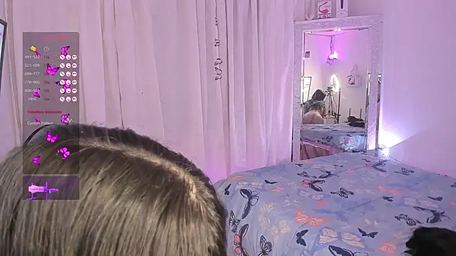 Snapshot of GoddessLinda04 chatting on 20, 12, 2024 GoddessLinda04 online show from 20, 12, 2024