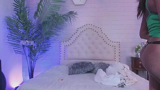 Snapshot of Tayra_Siny chatting on 20, 2, 2025 Tayra Siny online show from 20, 2, 2025