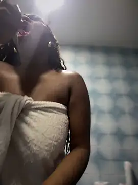 Snapshot of Tayra_Siny chatting on 13, 3, 2025 Tayra Siny online show from 13, 3, 2025