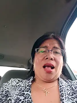 Snapshot of __valentina18 chatting on 2, 1, 2025   valentina18 online show from 2, 1, 2025