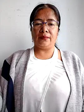 Snapshot of __valentina18 chatting on 9, 1, 2025   valentina18 online show from 9, 1, 2025