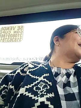 Snapshot of __valentina18 chatting on 12, 2, 2025   valentina18 online show from 12, 2, 2025