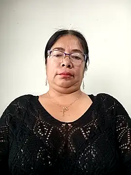 Snapshot of __valentina18 chatting on 10, 9, 2025   valentina18 online show from 10, 9, 2025