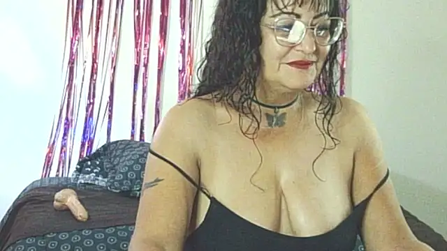 Snapshot of allesiabobs chatting on 11, 10, 2025 allesiabobs online show from 11, 10, 2025