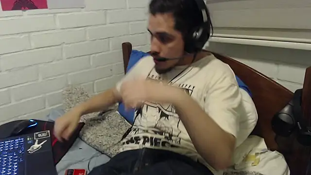 hung weeb online show from 12, 12, 2024