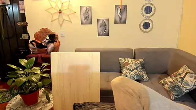 emma luxy online show from 21, 2, 2025