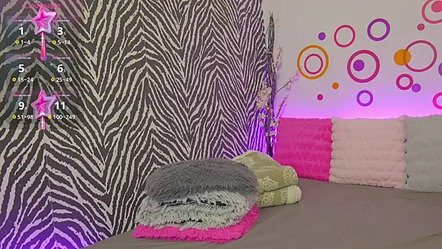 Snapshot of JennyShow chatting on 10, 11, 2025 JennyShow online show from 10, 11, 2025