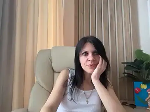 InjaAtHome online show from 7, 5, 2026