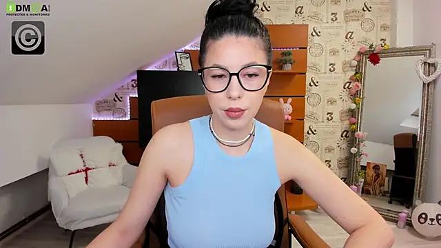 EmillyTaylor online show from 13, 3, 2026