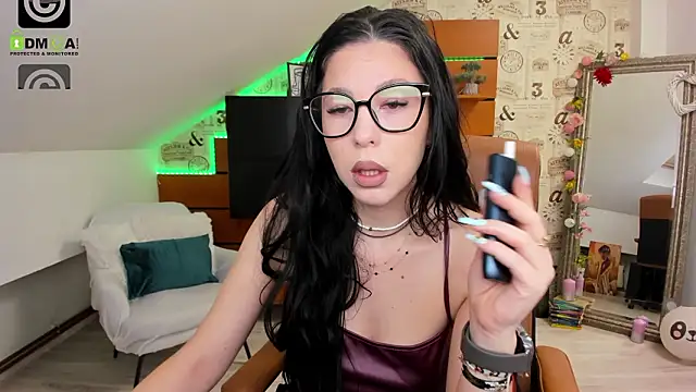 EmillyTaylor online show from 26, 3, 2026