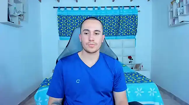 Snapshot of juan__jimenez chatting on 8, 2, 2025 juan jimenez online show from 8, 2, 2025