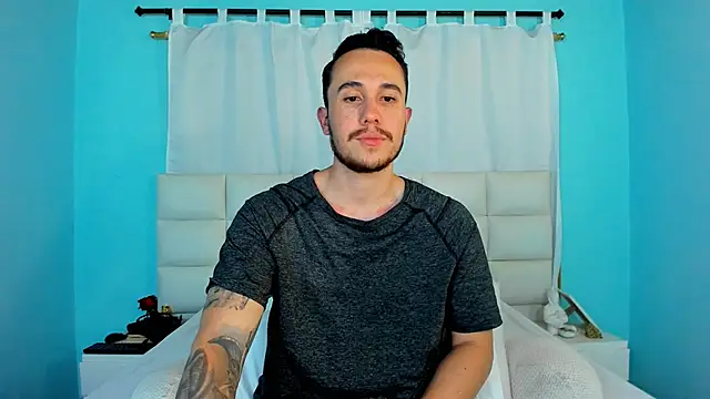 Snapshot of juan__jimenez chatting on 1, 12, 2025 juan jimenez online show from 1, 12, 2025