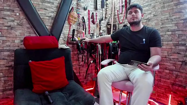 Liltildeman moon online show from 9, 3, 2025