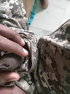 Snapshot of anjaanarun chatting on 1, 11, 2025 anjaanarun online show from 1, 11, 2025