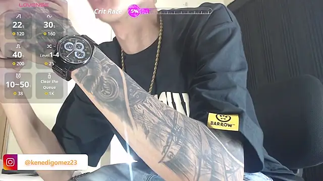 Snapshot of GaboReyes chatting on 15, 11, 2025 GaboReyes online show from 15, 11, 2025