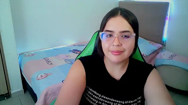 Snapshot of _alicia_z chatting on 20, 2, 2025 alicia z online show from 20, 2, 2025