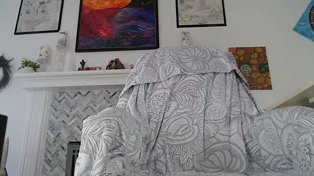 AuroraWillows online show from 9, 1, 2026