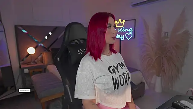 Snapshot of KateOwens chatting on 12, 11, 2025 KateOwens online show from 12, 11, 2025