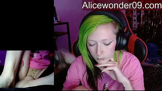 alicewonder09 online show from 2, 2, 2026