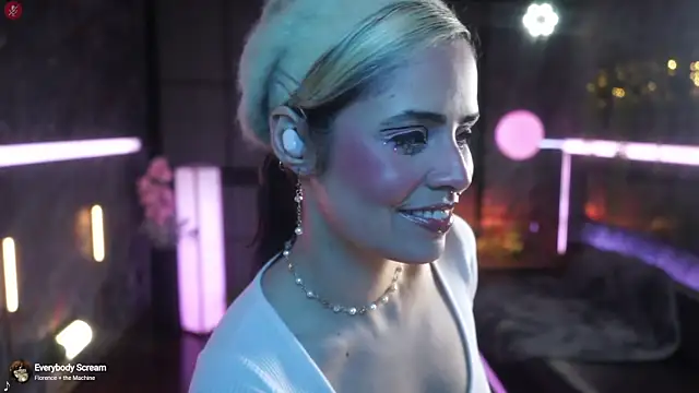 Snapshot of alessa_goreng chatting on 11, 10, 2025 alessa goreng online show from 11, 10, 2025