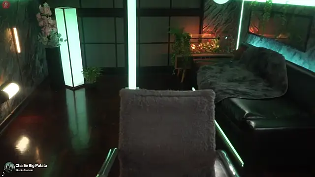 Snapshot of alessa_goreng chatting on 22, 11, 2025 alessa goreng online show from 22, 11, 2025