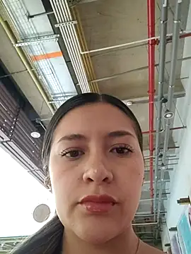 Snapshot of alana_69 chatting on 17, 12, 2025 alana 69 online show from 17, 12, 2025