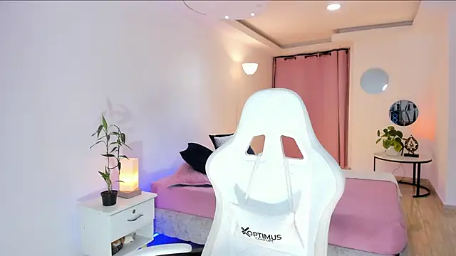 carleee winter online show from 6, 3, 2026