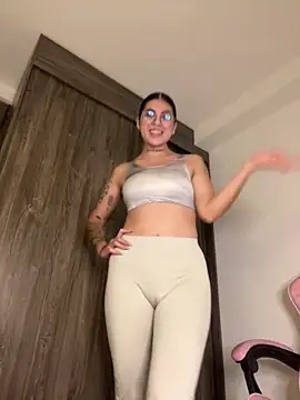 Sarasanders 4 online show from 8, 1, 2025