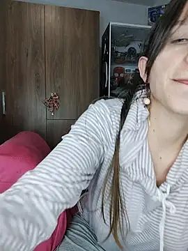Snapshot of Isaandysex2428 chatting on 17, 4, 2026 Isaandysex2428 online show from 17, 4, 2026