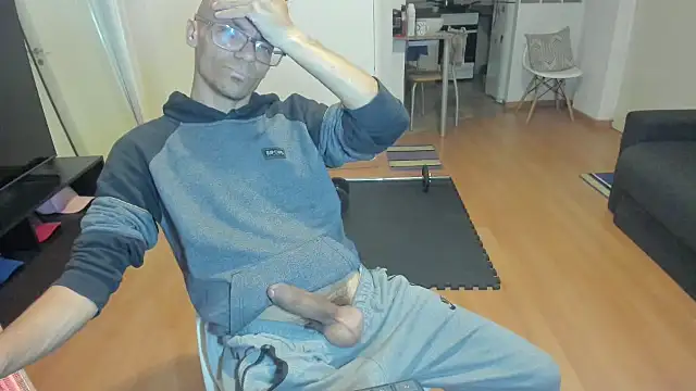 guachin hunk online show from 10, 9, 2025