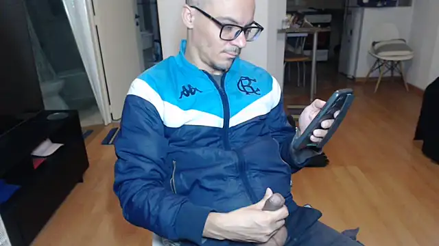 Snapshot of guachin_hunk chatting on 19, 7, 2026 guachin hunk online show from 19, 7, 2026