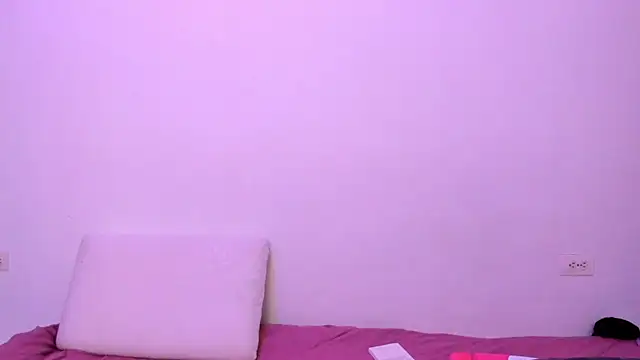 Snapshot of _Lunnaa_ chatting on 30, 7, 2026 Lunnaa online show from 30, 7, 2026