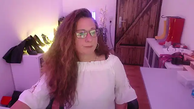 Snapshot of GeilesLuder75 chatting on 4, 12, 2025 GeilesLuder75 online show from 4, 12, 2025