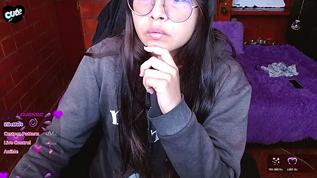 MidoriQuiinn online show from 12, 2, 2026