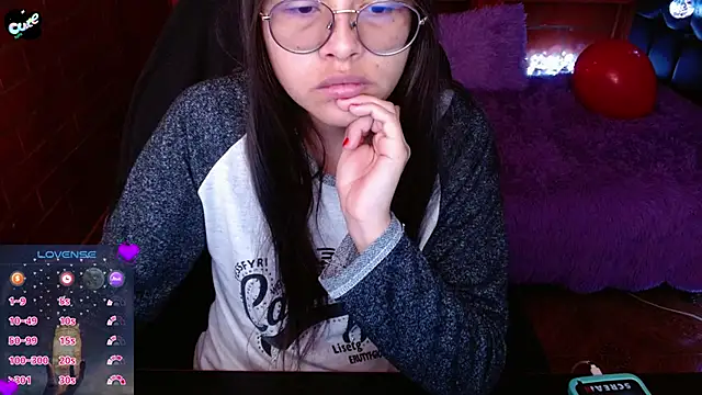 MidoriQuiinn online show from 13, 4, 2026