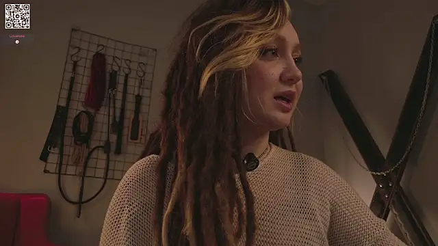 Snapshot of VortexProject chatting on 4, 10, 2025 VortexProject online show from 4, 10, 2025