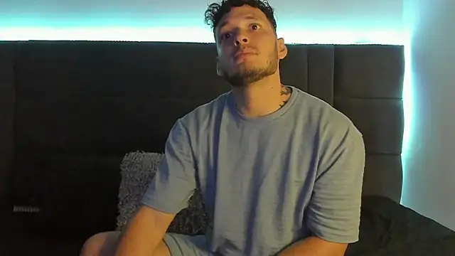 Snapshot of alejandro__2 chatting on 18, 9, 2025 alejandro 2 online show from 18, 9, 2025