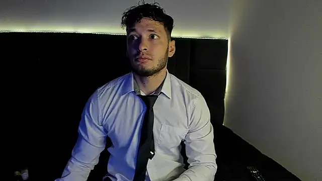 Snapshot of alejandro__2 chatting on 25, 9, 2025 alejandro 2 online show from 25, 9, 2025