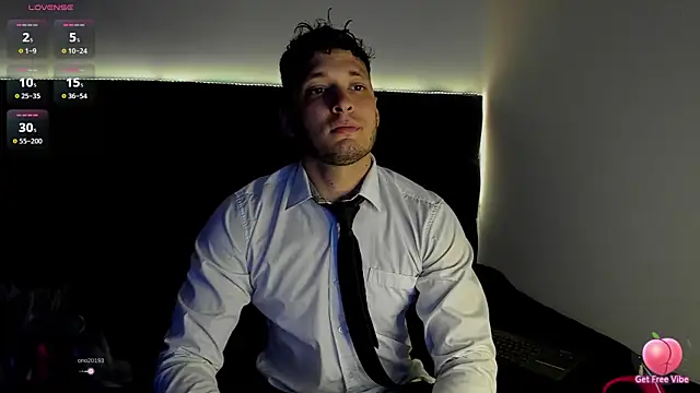 Snapshot of alejandro__2 chatting on 3, 10, 2025 alejandro 2 online show from 3, 10, 2025