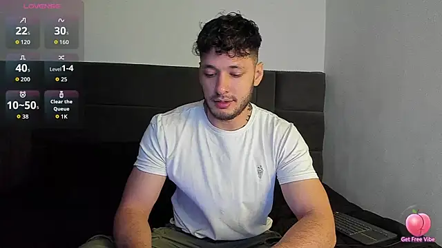 Snapshot of alejandro__2 chatting on 14, 11, 2025 alejandro 2 online show from 14, 11, 2025