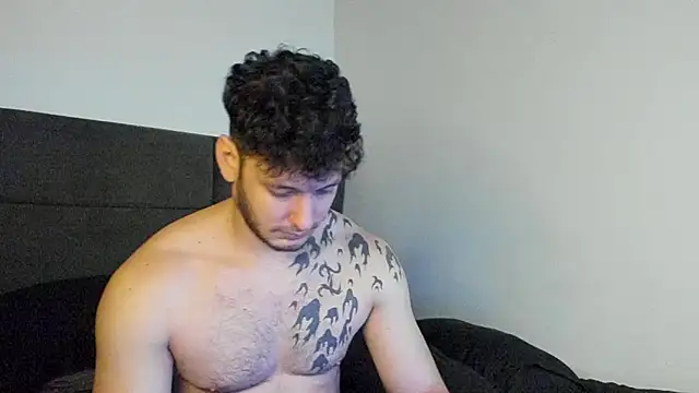 Snapshot of alejandro__2 chatting on 28, 11, 2025 alejandro 2 online show from 28, 11, 2025