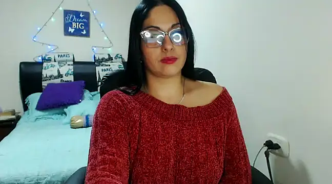 Snapshot of sahtlove1 chatting on 31, 12, 2024 sahtlove1 online show from 31, 12, 2024