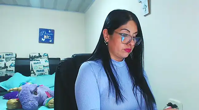 Snapshot of sahtlove1 chatting on 23, 1, 2025 sahtlove1 online show from 23, 1, 2025