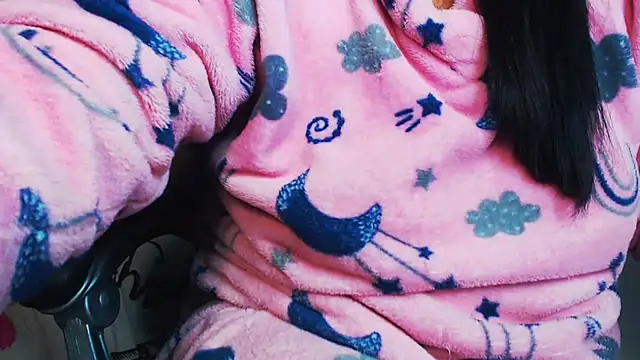 Snapshot of sahtlove1 chatting on 14, 9, 2025 sahtlove1 online show from 14, 9, 2025