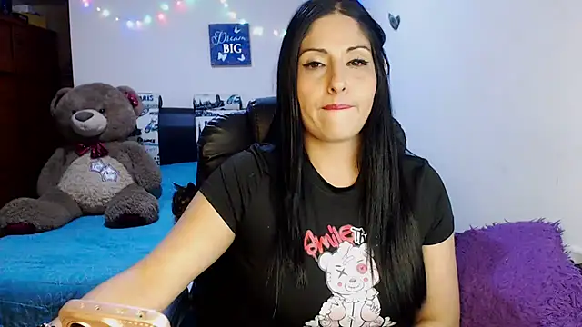 Snapshot of sahtlove1 chatting on 15, 11, 2025 sahtlove1 online show from 15, 11, 2025