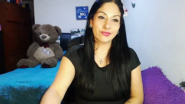 Snapshot of sahtlove1 chatting on 22, 11, 2025 sahtlove1 online show from 22, 11, 2025