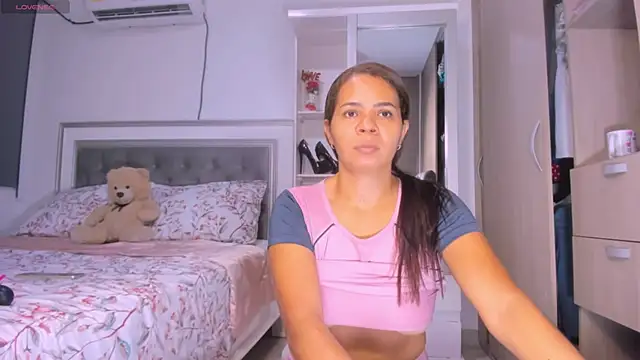 Snapshot of sharonDulce chatting on 9, 2, 2025 sharonDulce online show from 9, 2, 2025