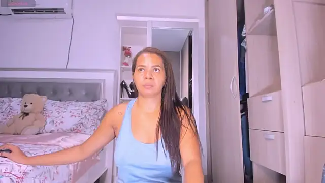 Snapshot of sharonDulce chatting on 25, 2, 2025 sharonDulce online show from 25, 2, 2025